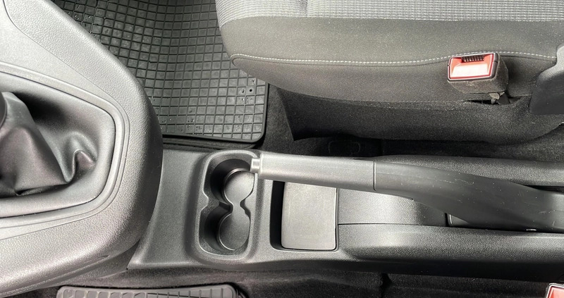 Toyota Proace City Verso cena 86900 przebieg: 49725, rok produkcji 2020 z Ostroróg małe 211
